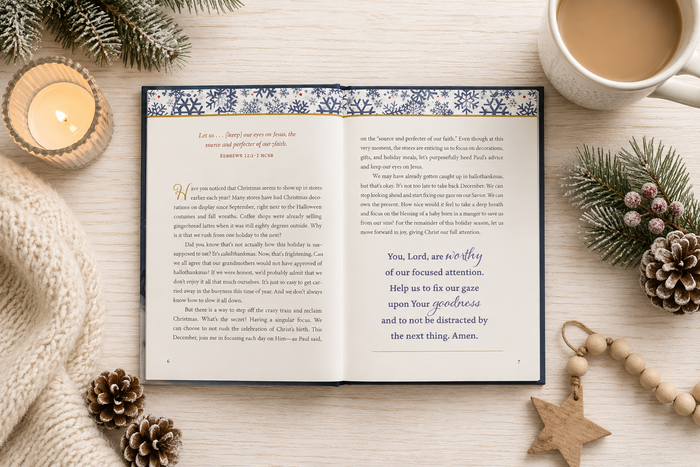 Devotions for Christmas: Reflections, Prayers, and Peace for the Season