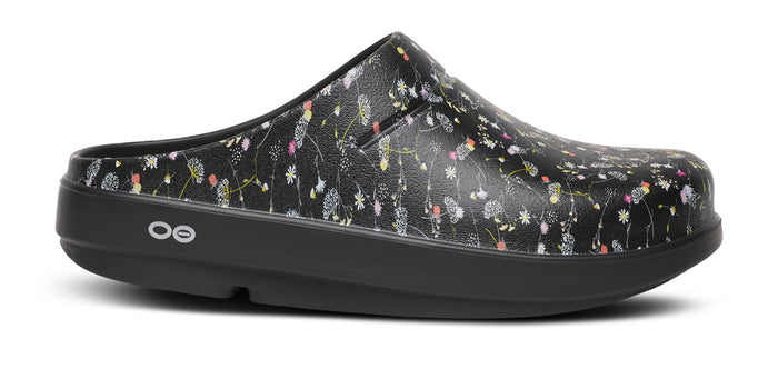 Women's OOcloog Limited Edition Clog - Meadow lateral view