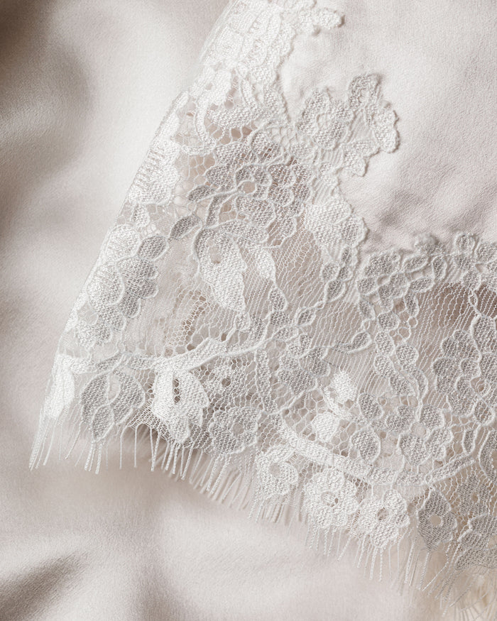 Women's Silk Lace Robe in Black in White#Color_White